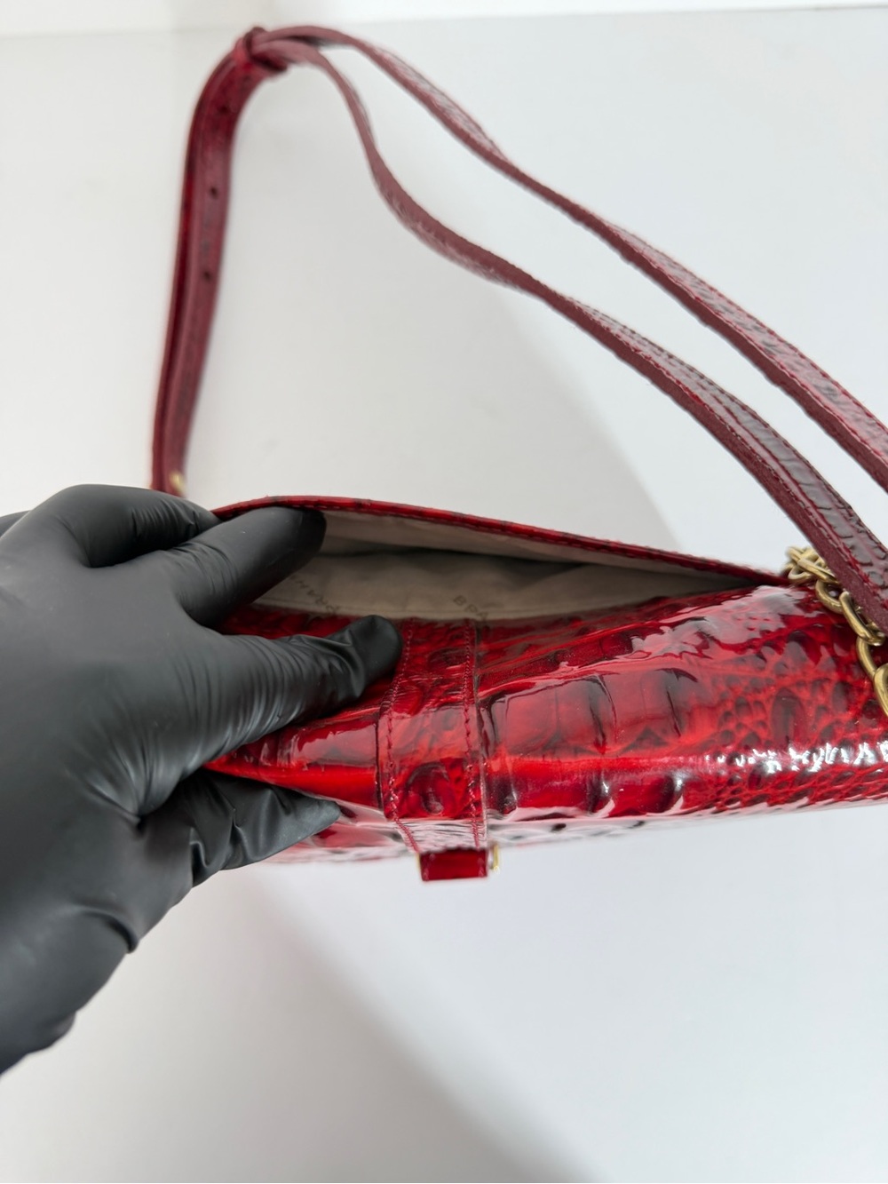 Vtg Brahmin Women's Shoulder Bag Red Croc Embossed Leather Small Gold Chain Lux - Picture 8 of 15